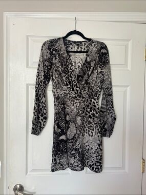 Express Black & Gray Mixed Animal Print Long Sleeve Wrap Dress